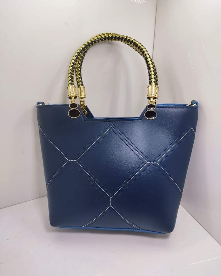 Leather X pattern handbag Little chic