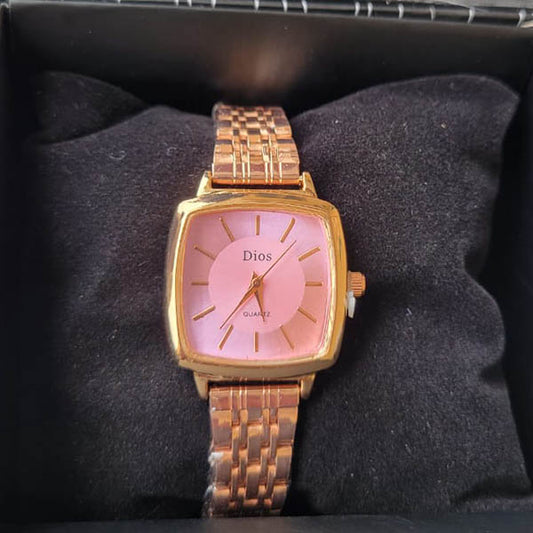 tylish Gold-Plated Quartz Watch with Square Pink Dial and Mesh Bracelet