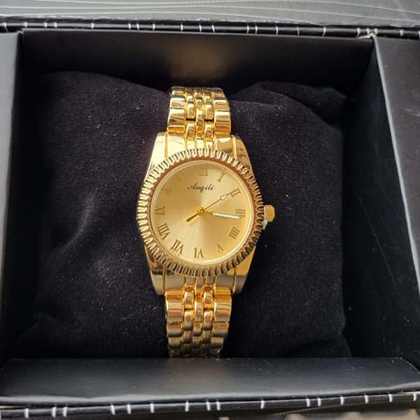 Elegant Gold Tone Quartz Watch with Roman Numerals - Stylish Women's Timepiece