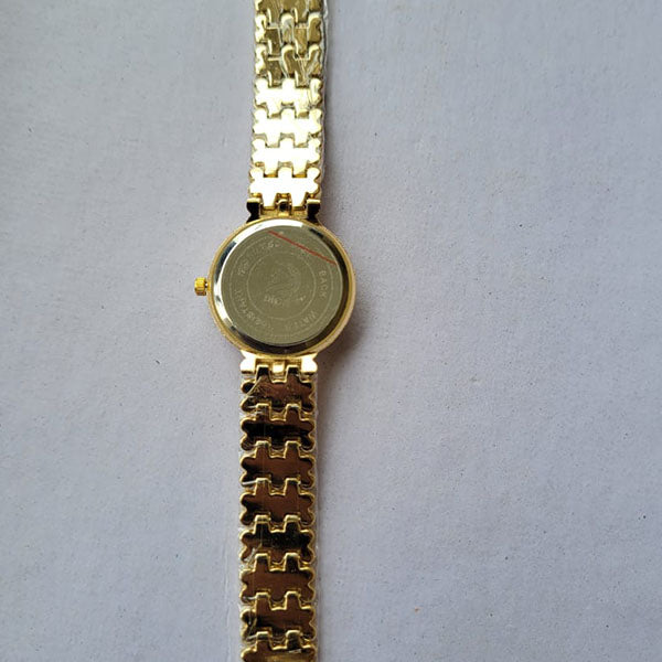 Sparkling Gold Crystal-Accented Watch with Elegant Mesh Band