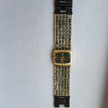 Elegant Black and Gold Crystal-Accented Quartz Watch with Mesh Band